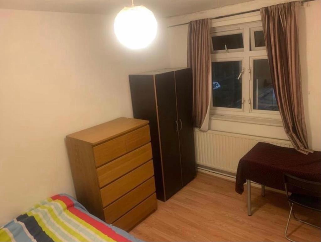Arbnb Comfy Sleep Guest House Self Catering Private Bedrooms 60 Pound Per Night Per Person London Eksteriør bilde