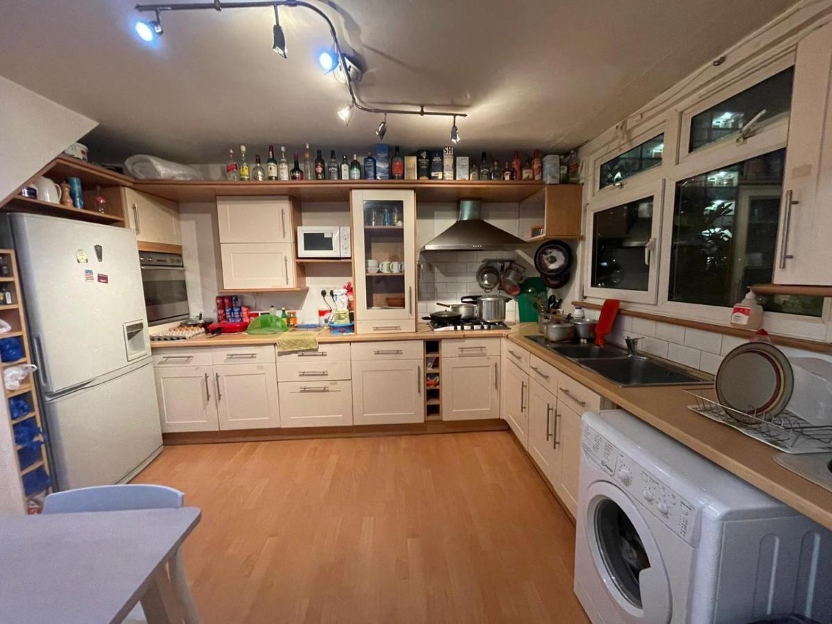 Arbnb Comfy Sleep Guest House Self Catering Private Bedrooms 60 Pound Per Night Per Person London Eksteriør bilde